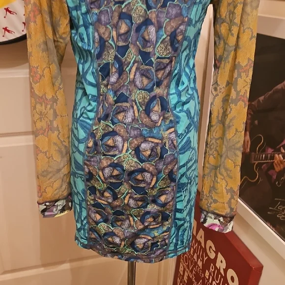 Maaji Teal and Gray Patterned Garment - Picture 6 of 8